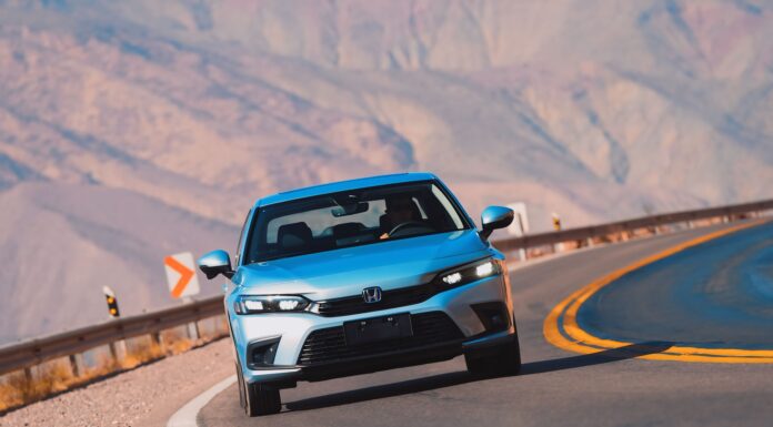 Ya está a la venta el segundo híbrido de honda en el país