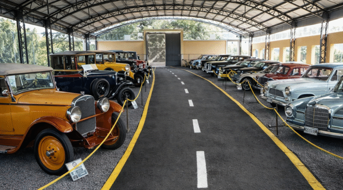 Lugares de Campana: El Museo del automóvil