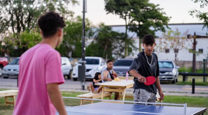 Los jóvenes ya disfrutan de las actividades de verano en la Costanera