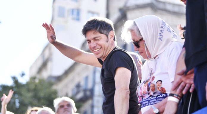 Kicillof participó de la marcha por el Día Nacional de la Memoria por la Verdad y la Justicia