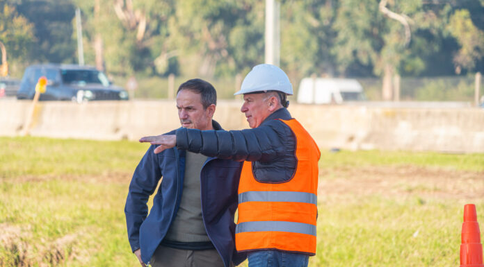 Abella supervisó el avance de la obra para el acceso directo al Parque Industrial Campana